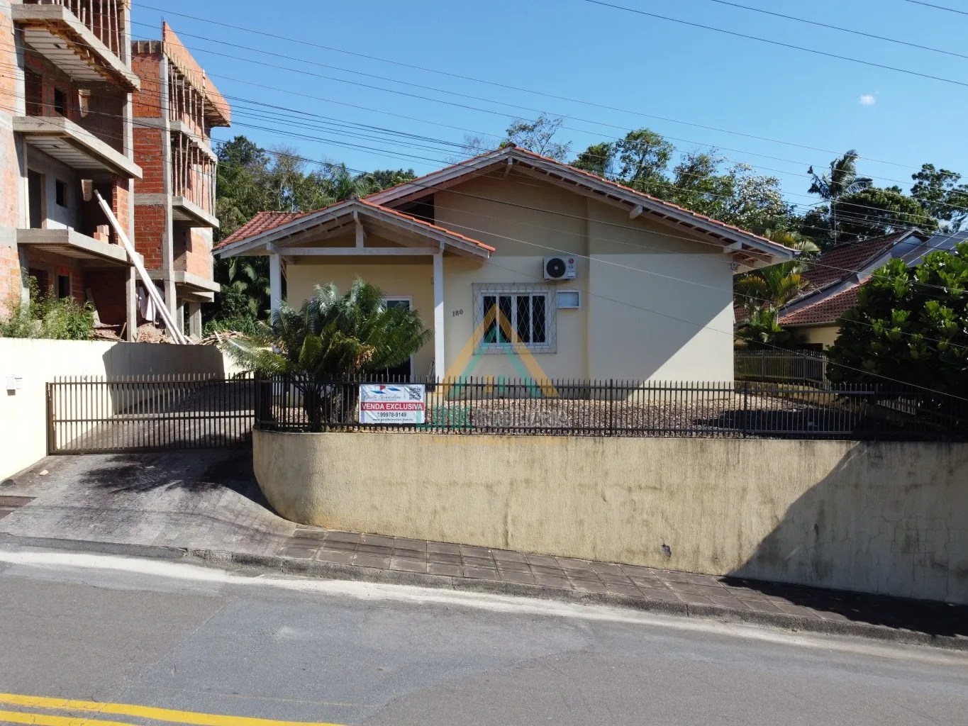 Casa de Alvenaria, na cidade de Pomerode, com 164,72m de Área Construída. — foto 2