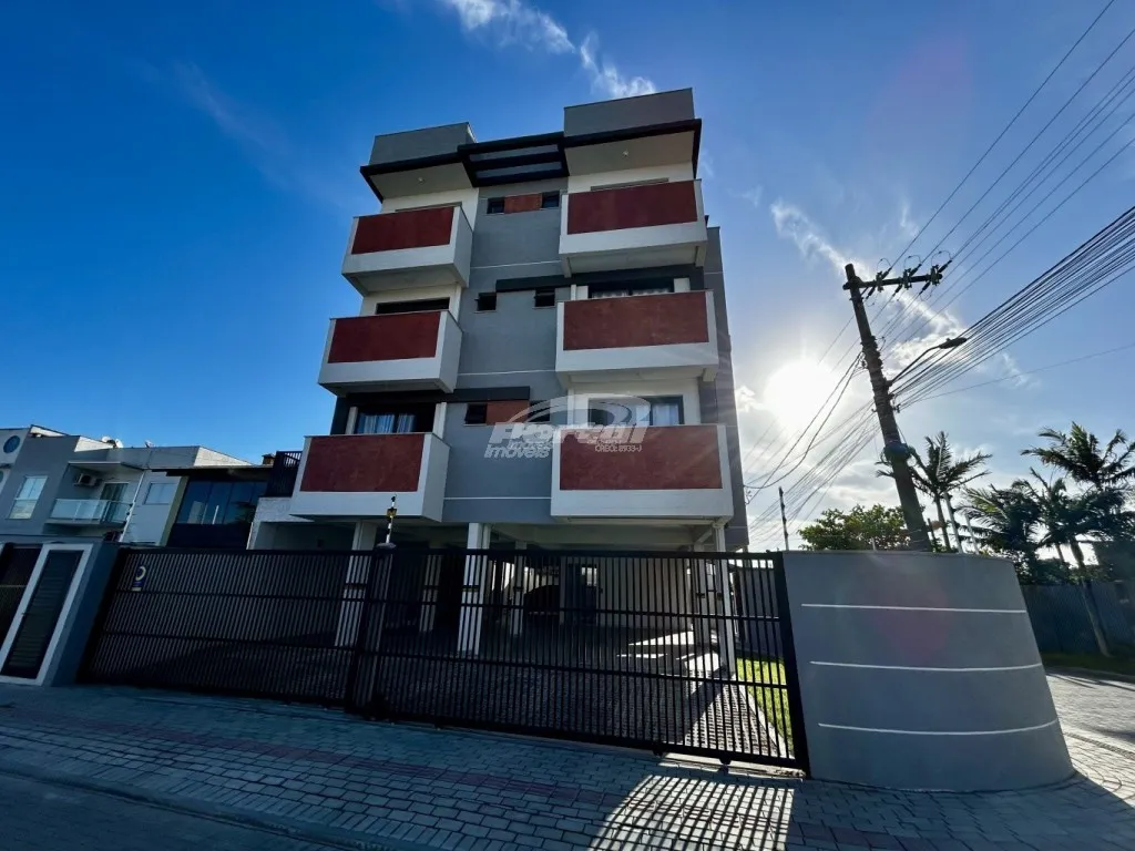 Apartamento disponível para venda no bairro Itacolomi em Balneário Piçarra - foto 1