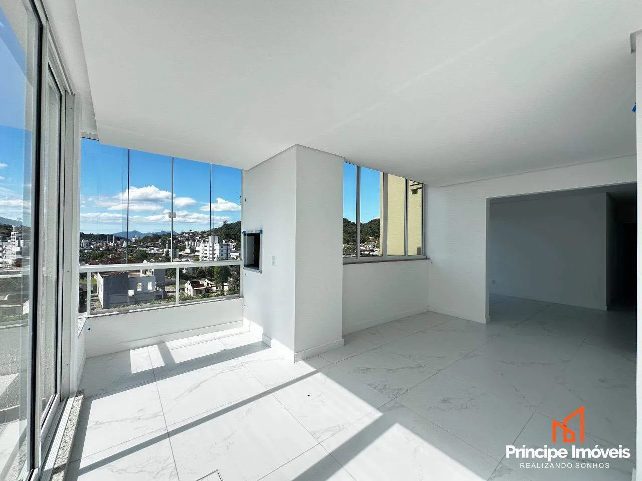 Apartamento com 3 quartos no Saguaçu em Joinville - foto 1