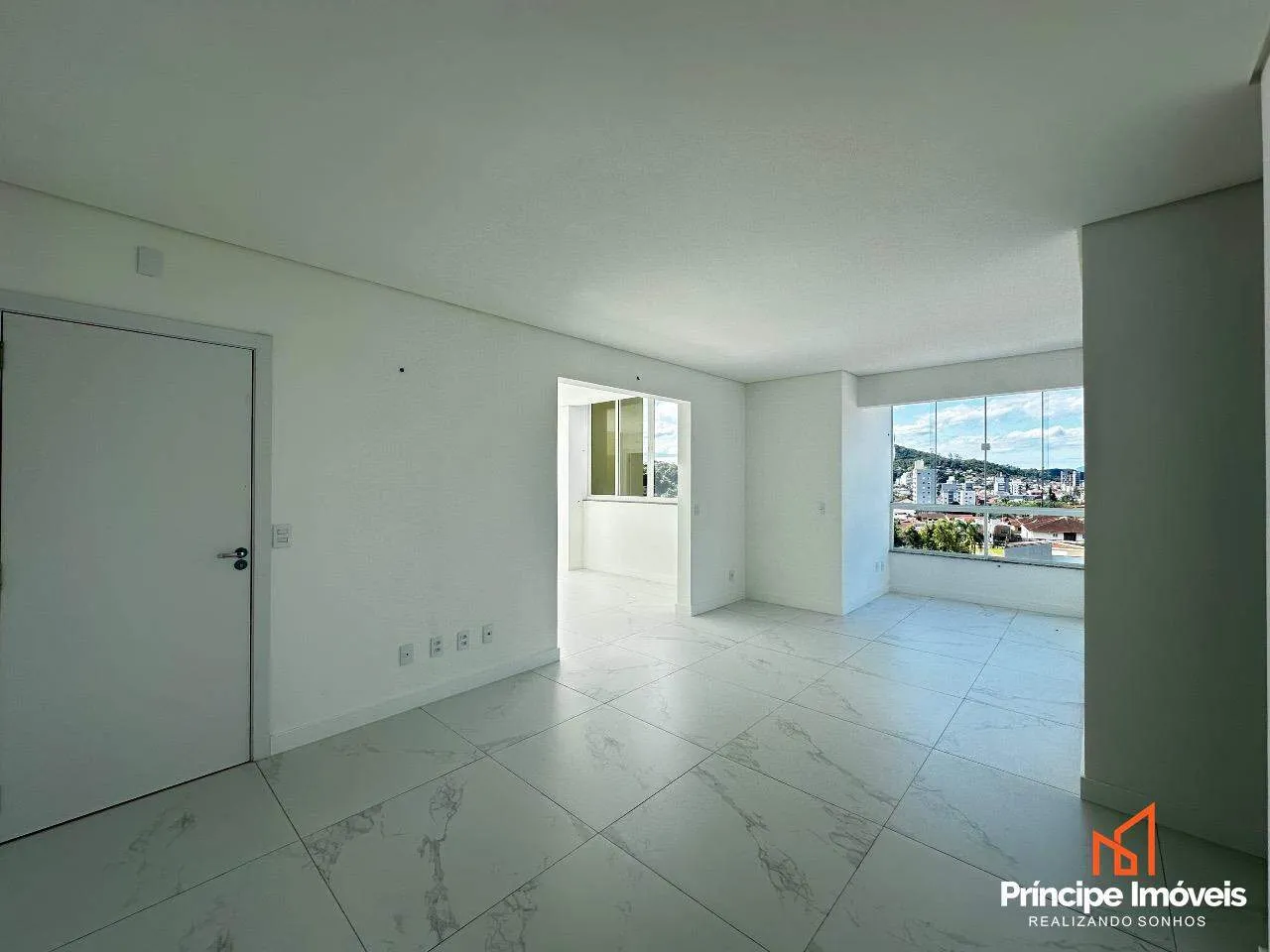 Apartamento com 3 quartos no Saguaçu em Joinville — foto 2