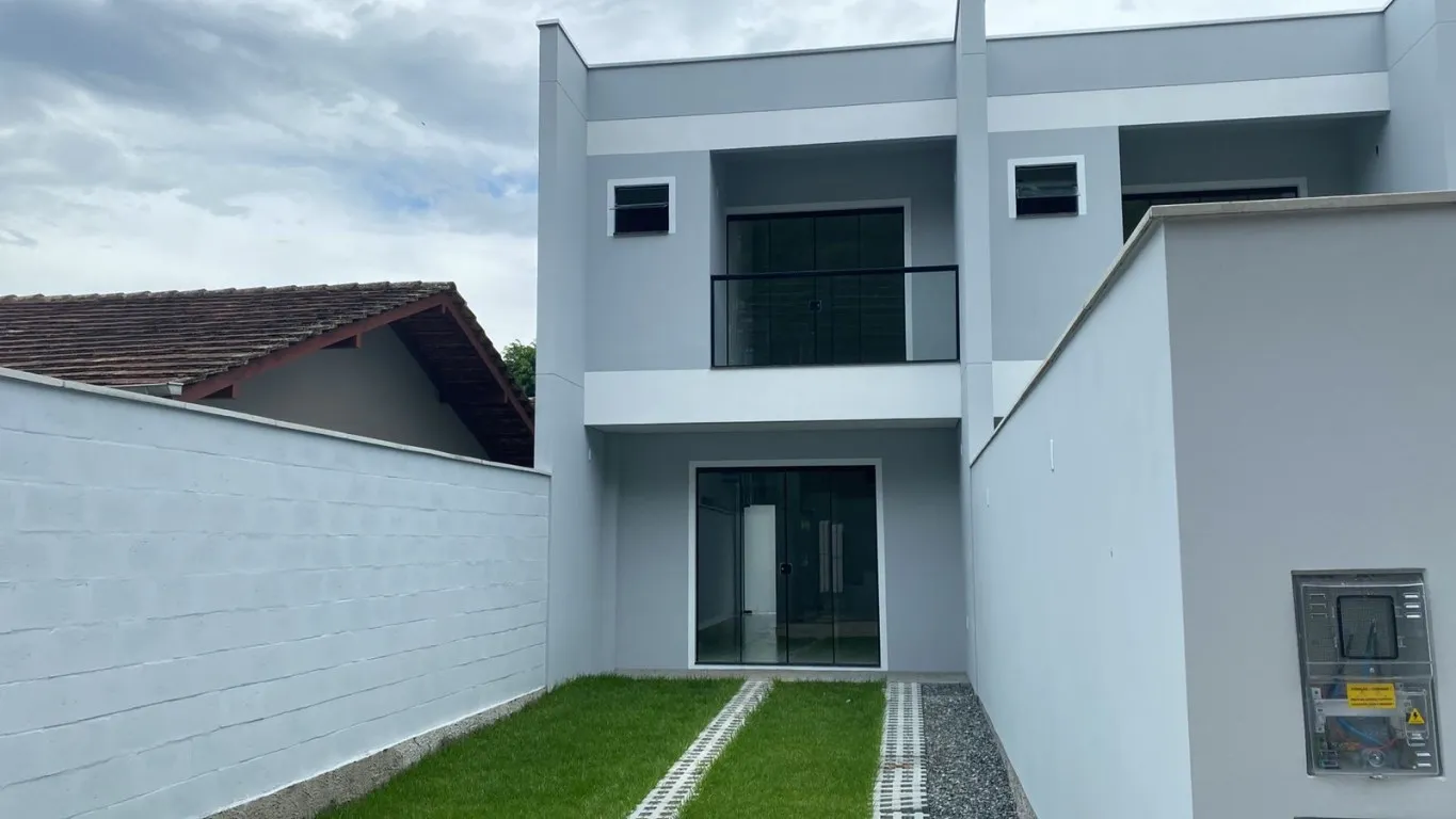 SOBRADOS NOVOS EM FASE FINAL DE CONSTRUÇÃO NO BAIRRO TRIBESS - foto 1