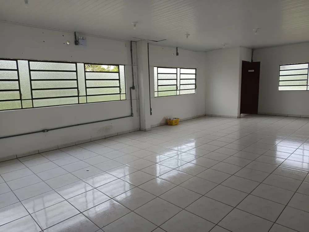 LOCAÇÃO GALPÃO 700m2 COM AMPLO PÁTIO — foto 6