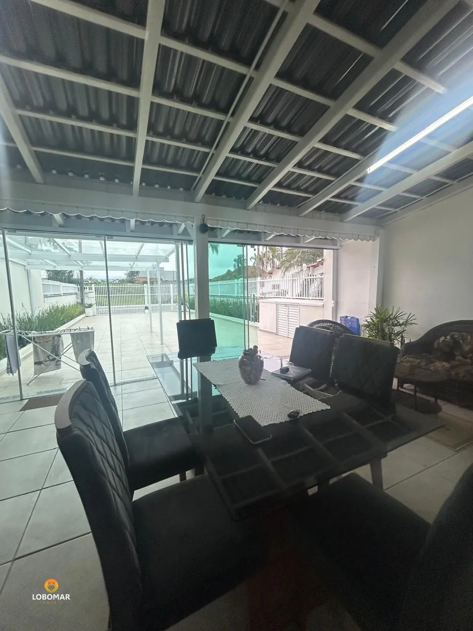 Sobrado mobiliado com 4 dormitórios no Centro de Bal. Piçarras - SC — foto 7