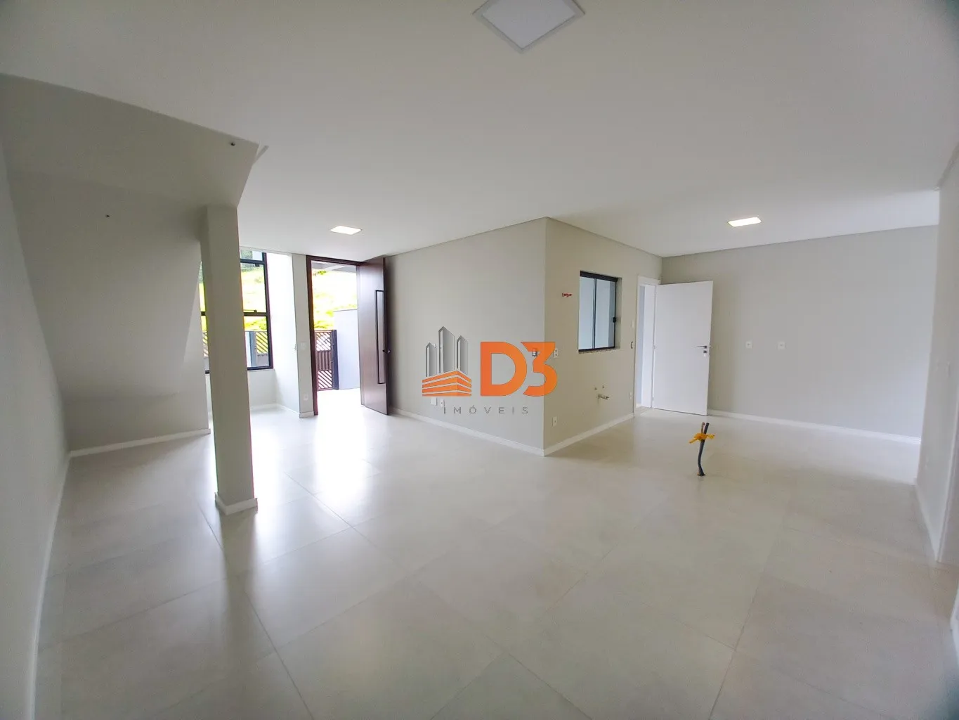 Lindo Sobrado de Alto Padrão no Belchior Alto - Gaspar — foto 5