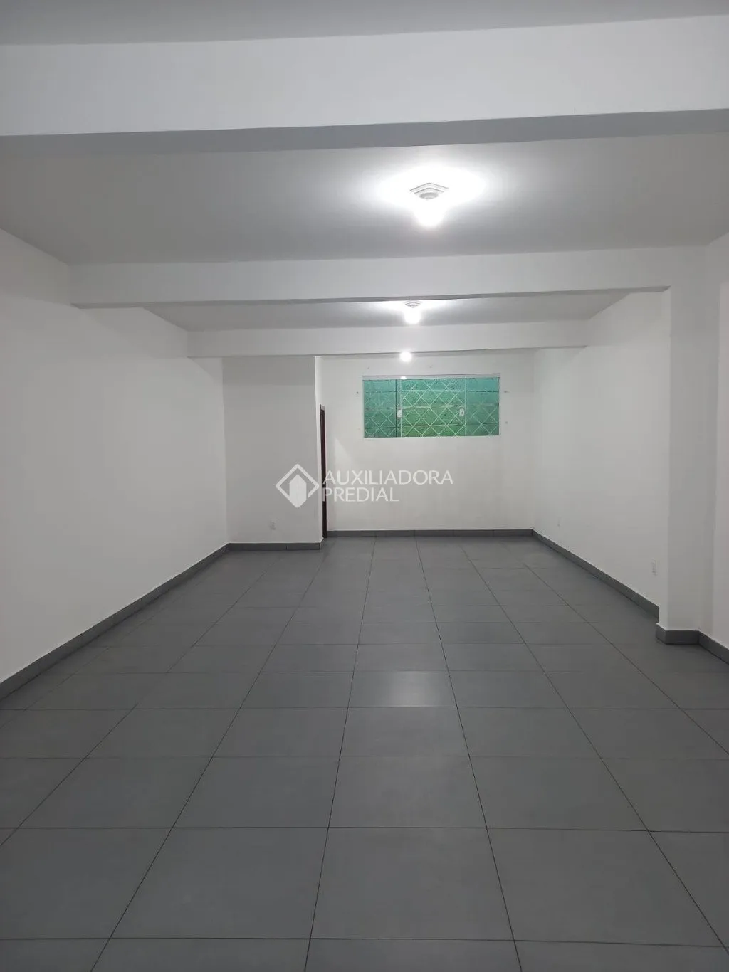Loja à venda, 3 vagas, 70m² na Candido Pereira dos Anjos no São João do Rio Vermelho, Florianópolis — foto 3