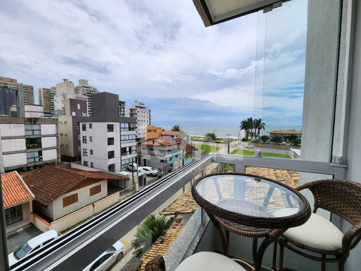 APARTAMENTO EM PIÇARRAS SC IDEAL PARA INVESTIMENTO NO AIRBNB - foto 1