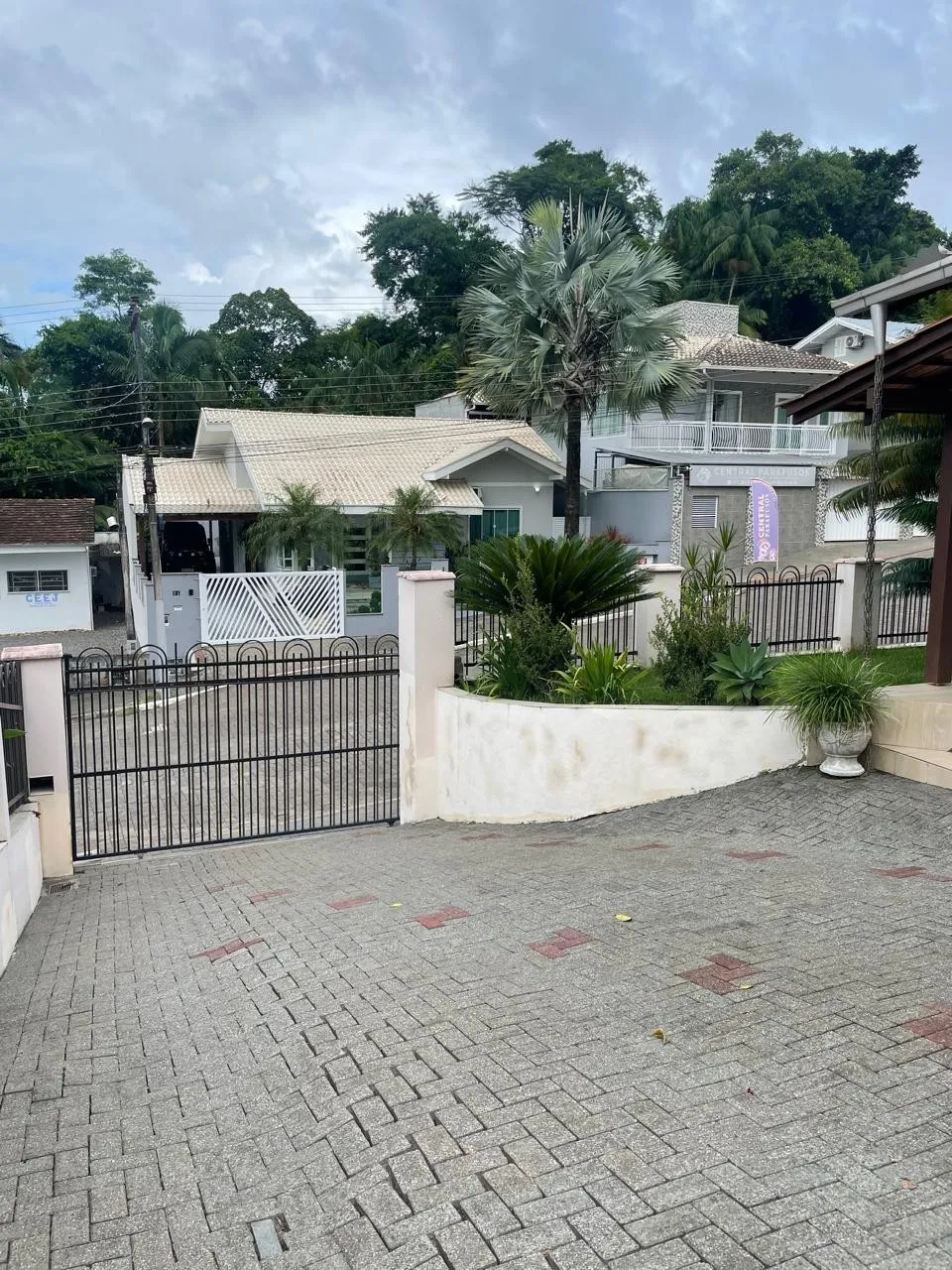 LINDA CASA NO BAIRRO DOS ESTADOS — foto 2