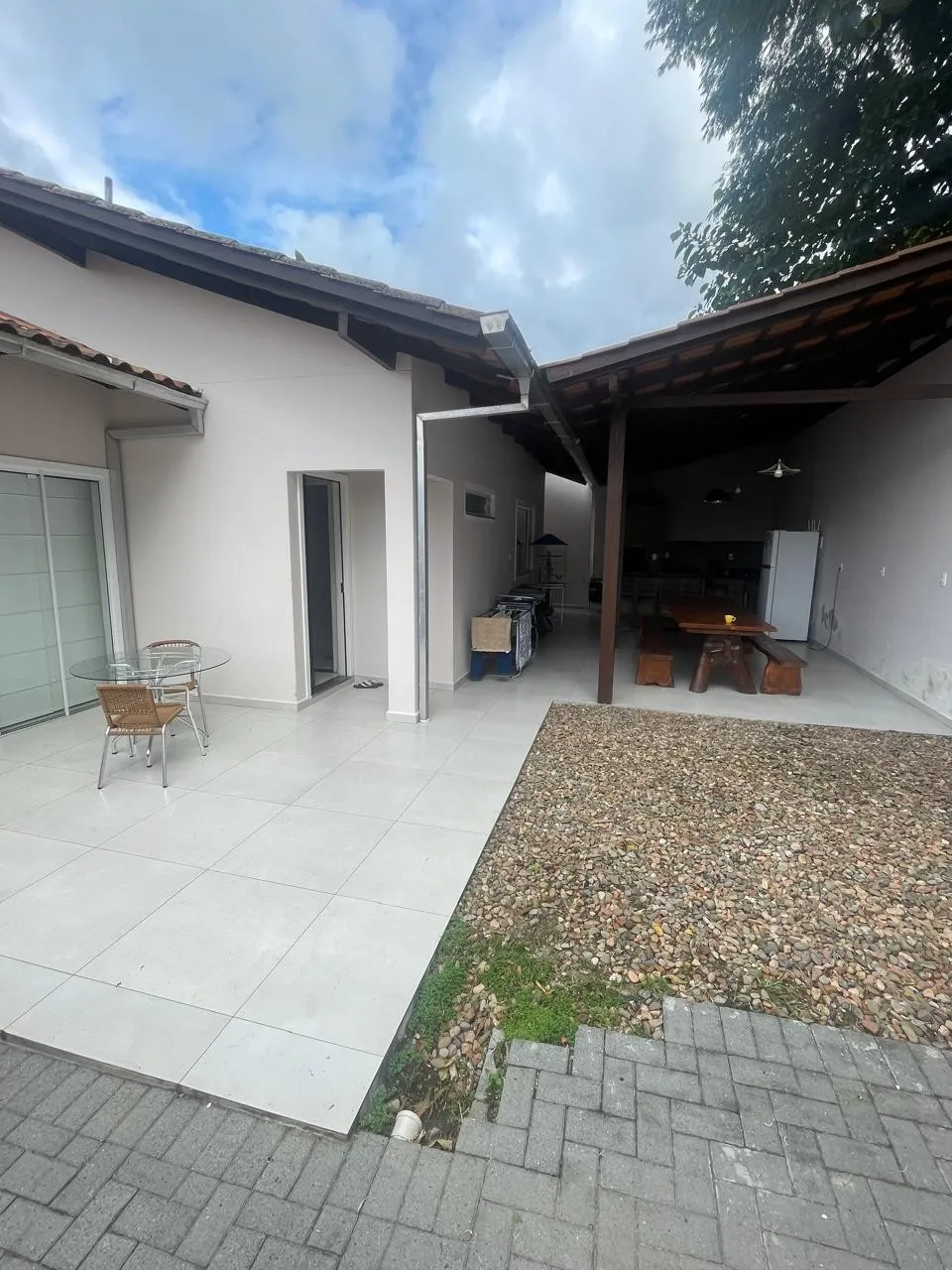 LINDA CASA NO BAIRRO DOS ESTADOS — foto 3