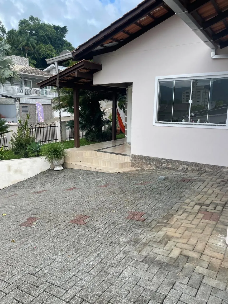 LINDA CASA NO BAIRRO DOS ESTADOS — foto 4