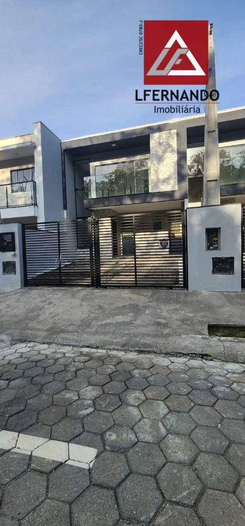 Sobrado com 3 dormitórios à venda, 102 m por R$ 690.000,00 - Itacolomi - Balneário Piçarras/SC - foto 1