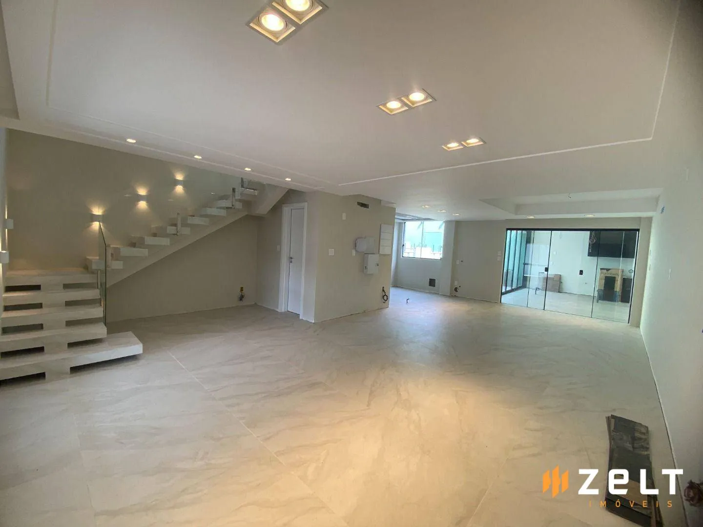 Casa com 4 dormitórios à venda, 295 m por R$ 1.550.000,00 - Boa Vista - Blumenau/SC — foto 3