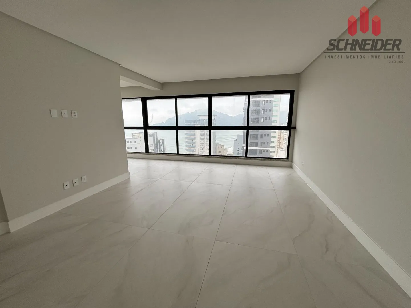 Apartamento com 4 dormitórios à venda no bairro Centro em Balneário Camboriú/SC — foto 3