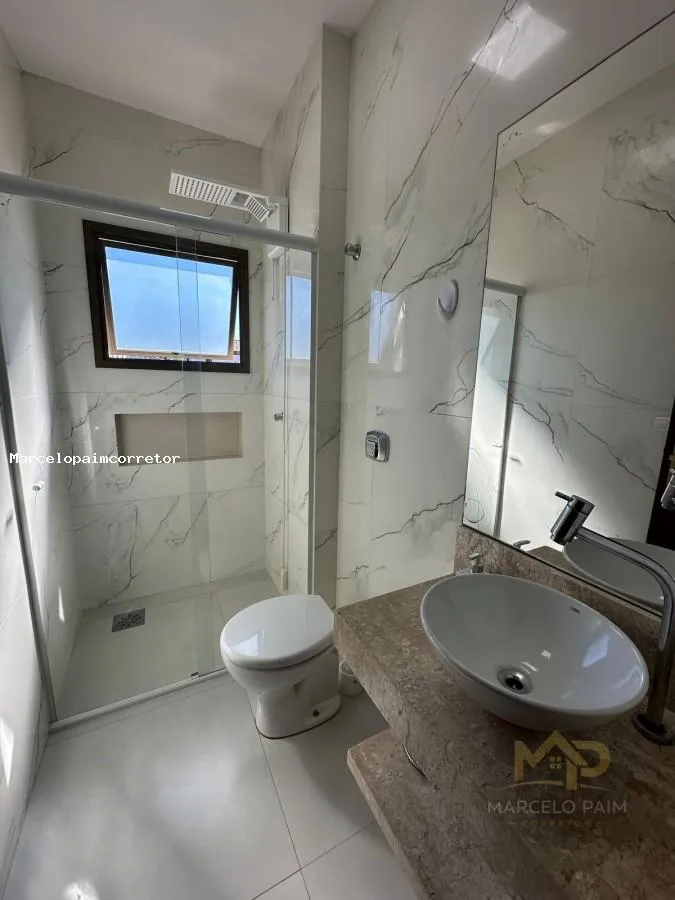 Apartamento para Venda em Florianópolis, Canasvieiras, 2 dormitórios, 1 banheiro, 1 vaga - foto 1