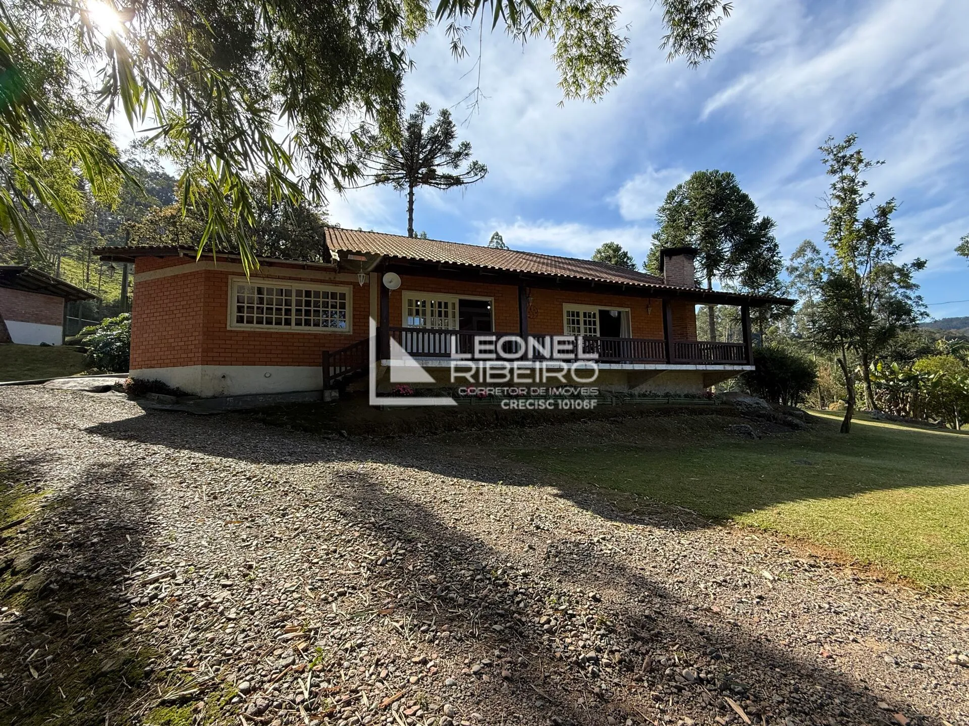 Sítio com 6 dormitórios à venda, 72.000,00 m no Bairro Diamante em Rodeio-SC - foto 1