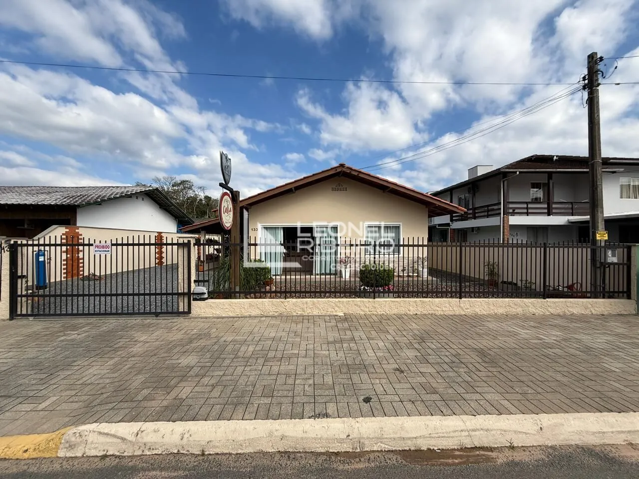 Casa com 3 dormitórios à venda, 200 m no bairro Das Nações - Timbó/SC - foto 1
