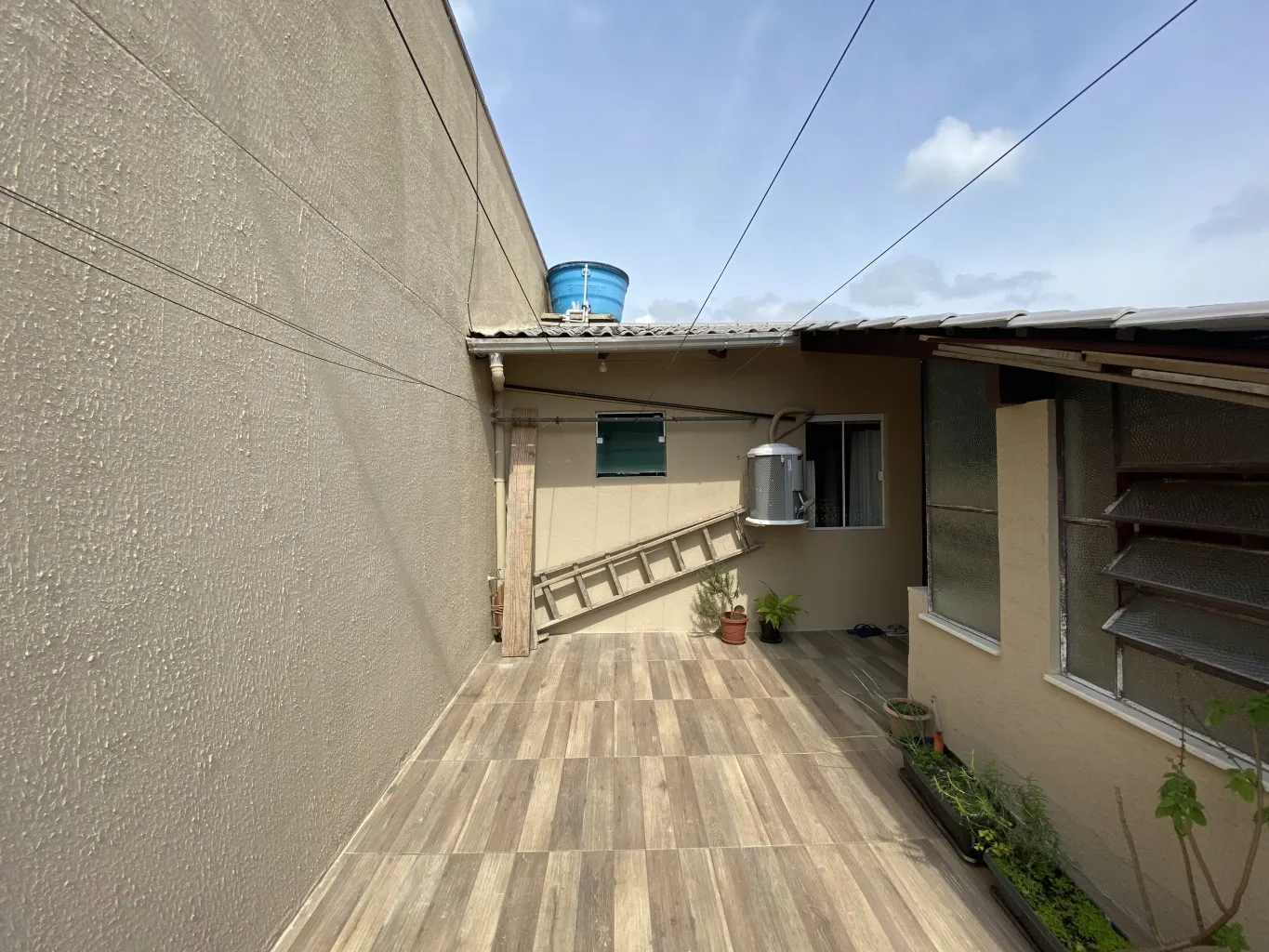 Casa disponível para venda com 3 quartos sendo 1 suíte e 2 vagas no bairro Água Verde em Blumenau! — foto 5