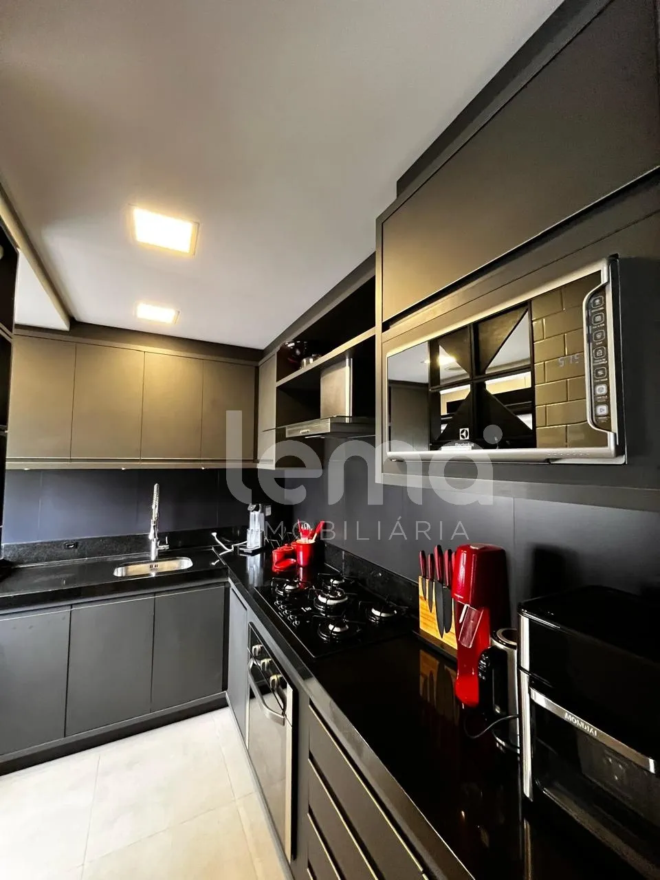Apartamento mobiliado com 3 suítes sendo 2 demi, no bairro Itoupava Norte, em Blumenau. — foto 5