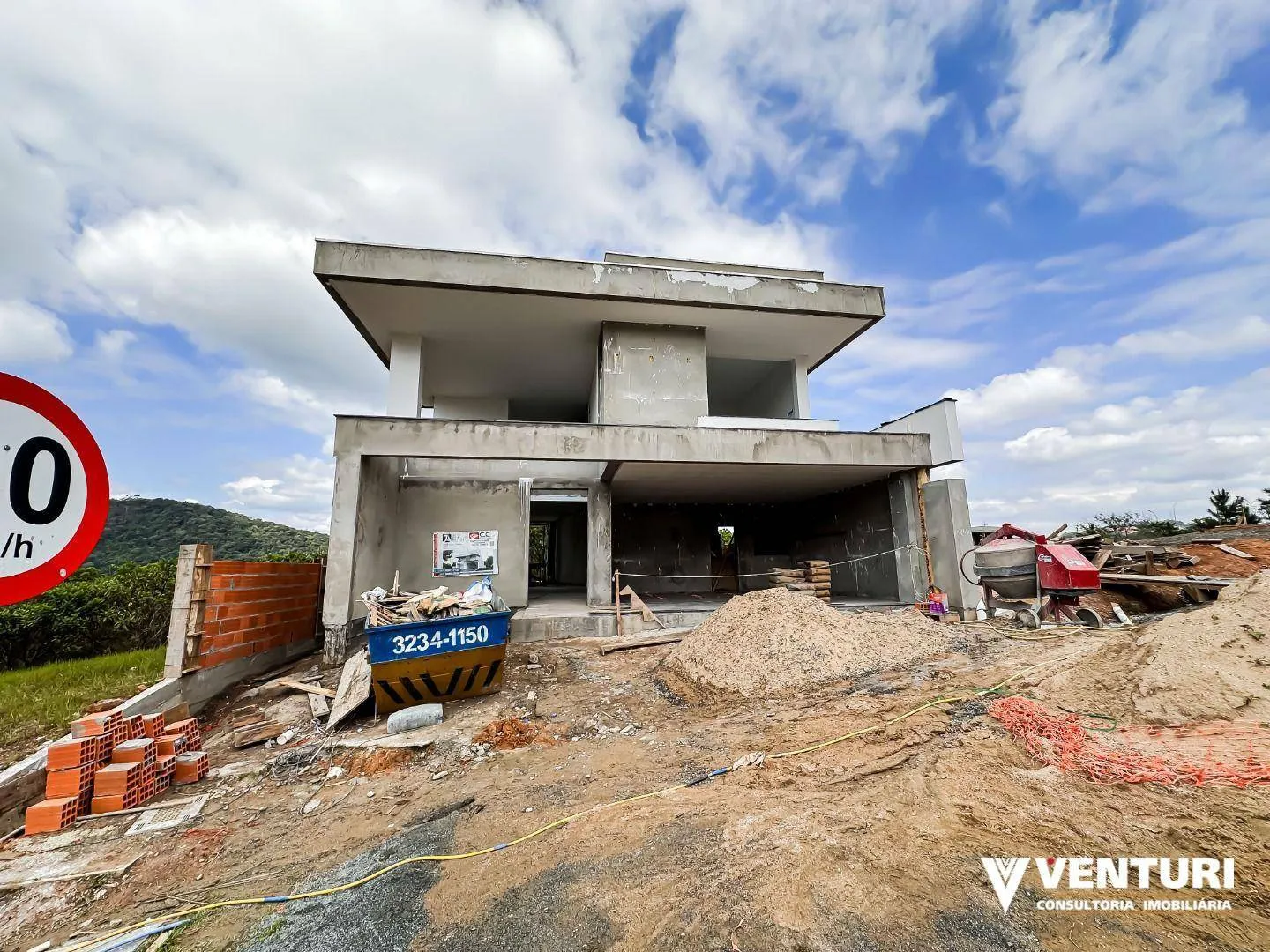 Casa · à venda · 3 quartos · 283m² · Ponta Aguda, Blumenau