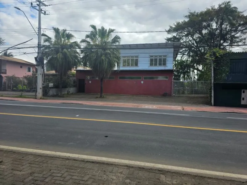 Oportunidade Única: Imóvel Comercial com Vista Privilegiada para a Prefeitura em Corredor de Serviço Estratégico! — foto 2