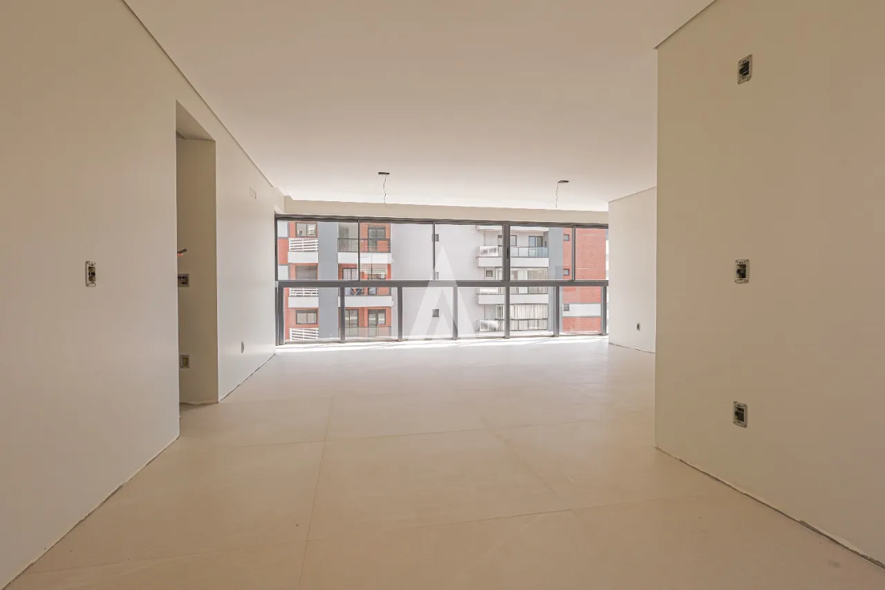 Apartamento com 3 suítes à venda no bairro América em Joinville-SC por R$1.245.000,00. — foto 4