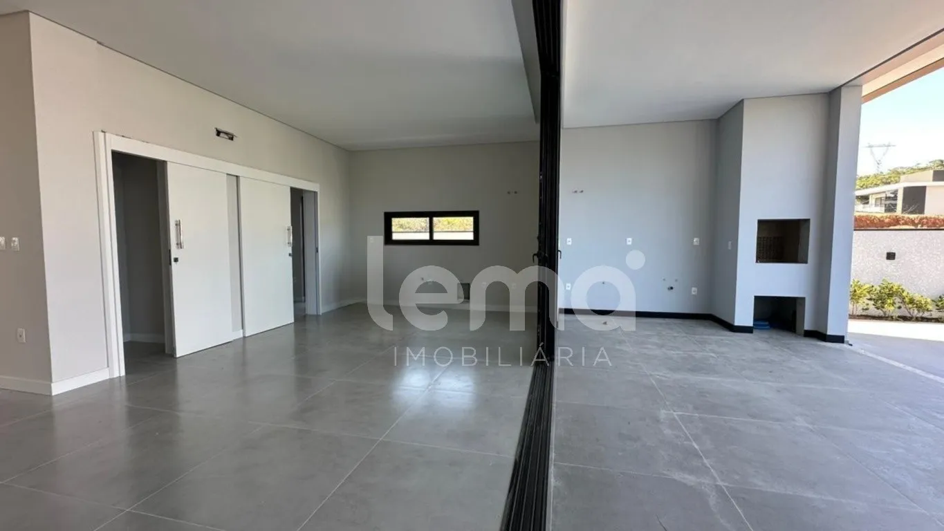 Casa de alto padrão em condomínio fechado, no bairro Ponta Aguda em Blumenau. — foto 6