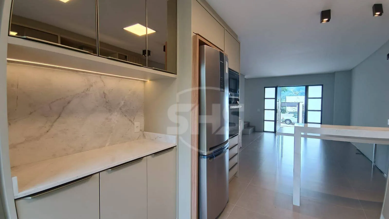 Casa com 2 dormitórios MOBILIADO à venda, 97 m por R$ 790.000 - Água Verde - Blumenau/SC — foto 3