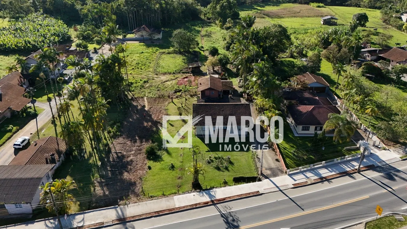 Terreno com duas casas construídas à venda em Pomerode! - foto 1