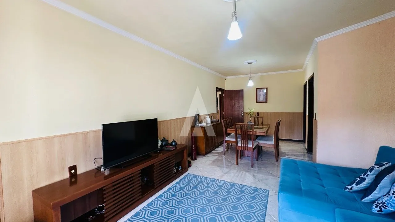 Casa com 1 suíte e 2 quartos à venda no bairro Iririú em Joinville-SC. Valor: R$880.000,00. — foto 4