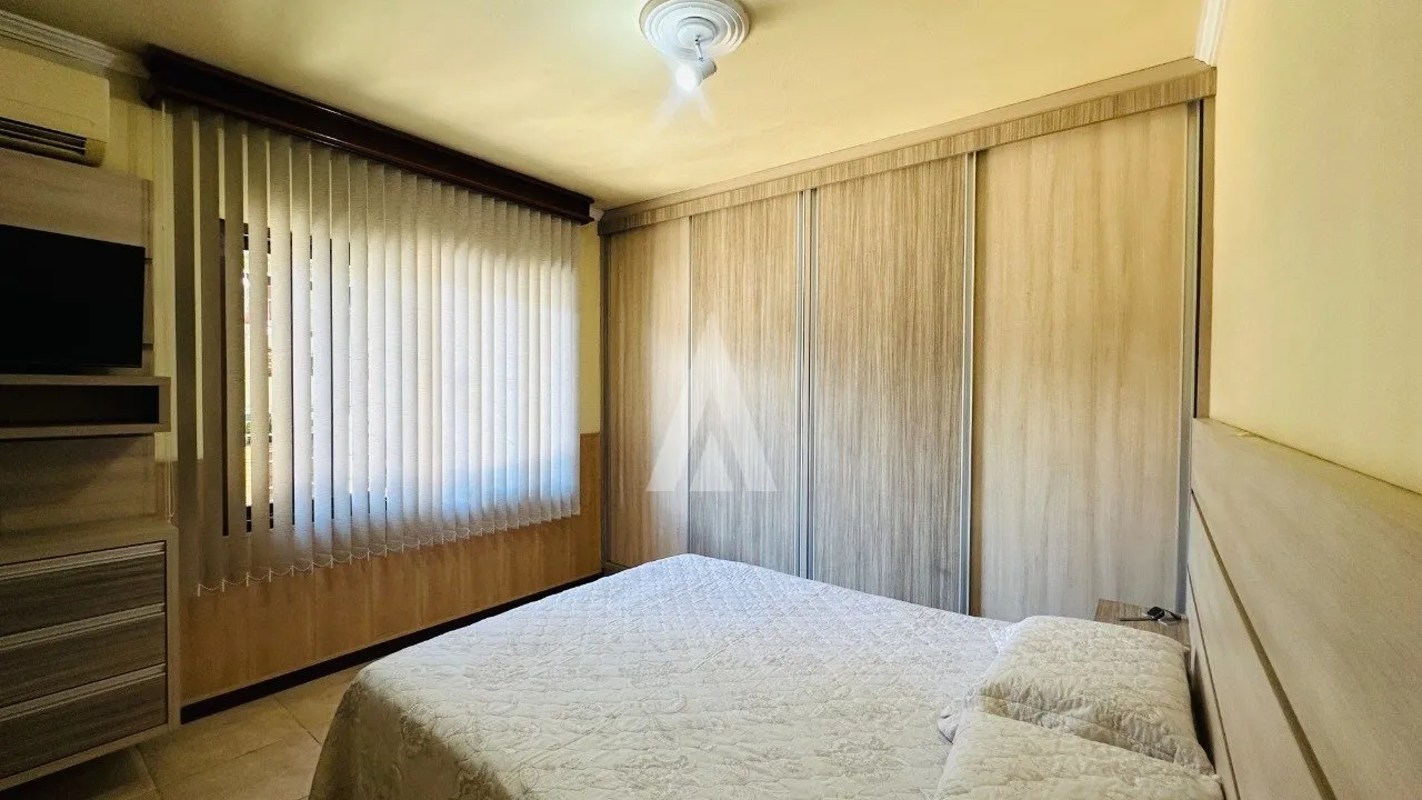 Casa com 1 suíte e 2 quartos à venda no bairro Iririú em Joinville-SC. Valor: R$880.000,00. — foto 7