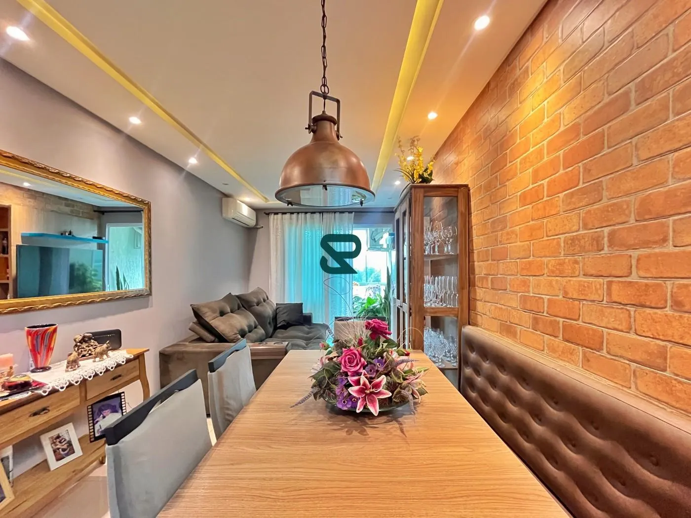 CONFORTO E PRATICIDADE TE ESPERAM NESSE APARTAMENTO SEMI-MOBILIADO! - foto 1