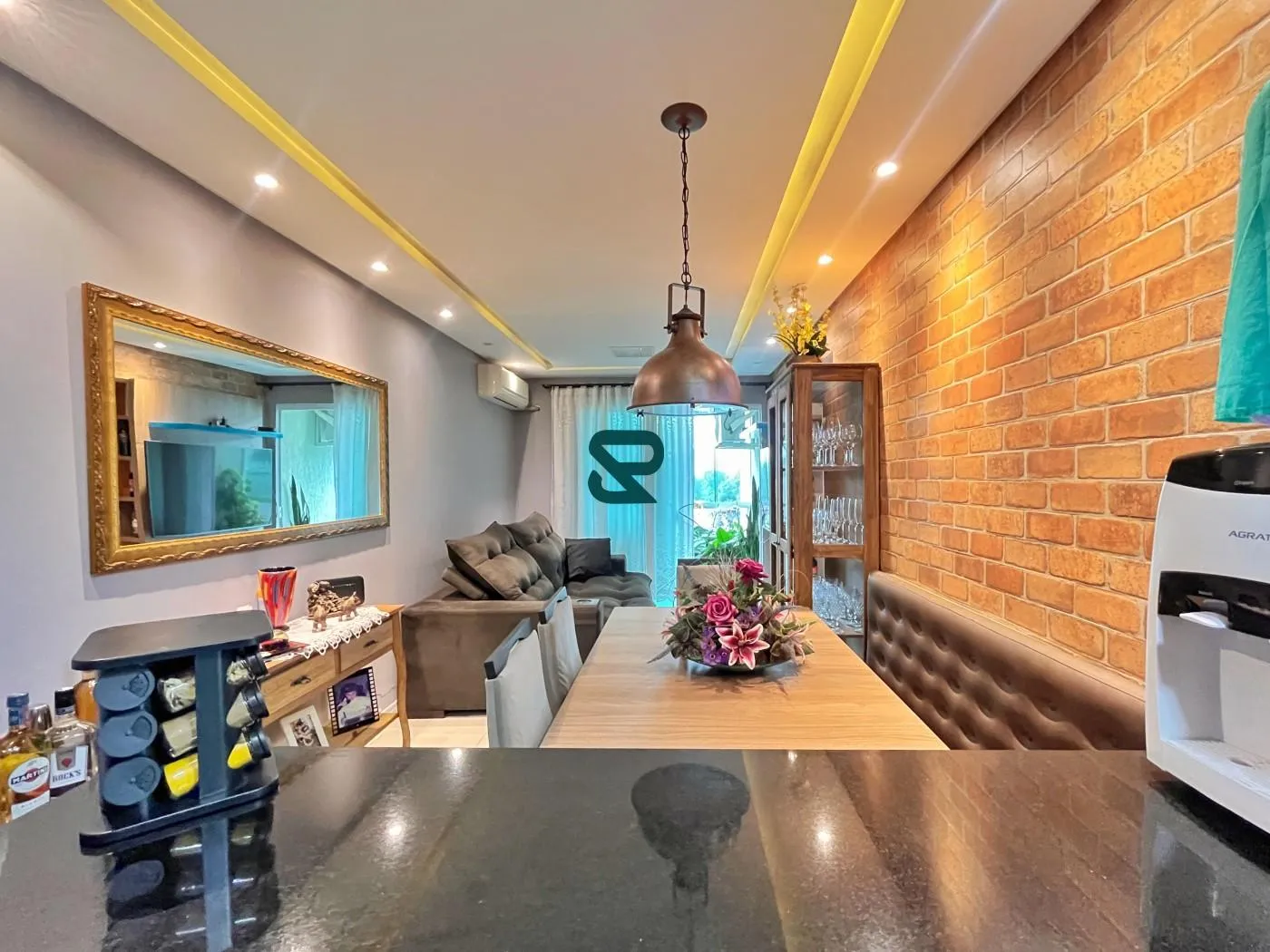 CONFORTO E PRATICIDADE TE ESPERAM NESSE APARTAMENTO SEMI-MOBILIADO! — foto 3