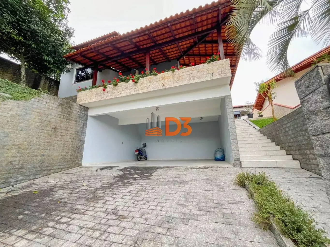 Casa ampla com ótima localização - Bairro Escola Agrícola — foto 3