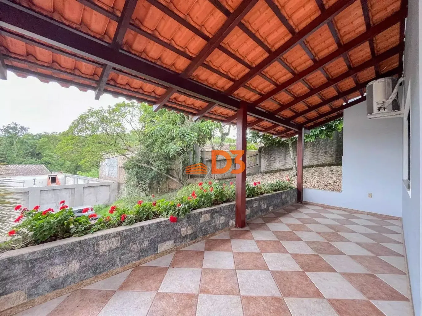 Casa ampla com ótima localização - Bairro Escola Agrícola — foto 2