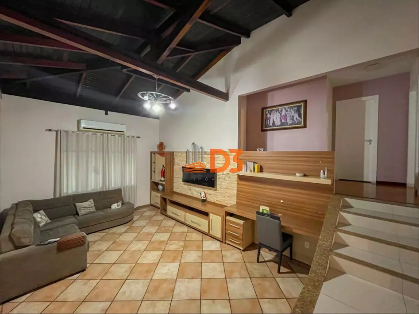 Casa ampla com ótima localização - Bairro Escola Agrícola — foto 4