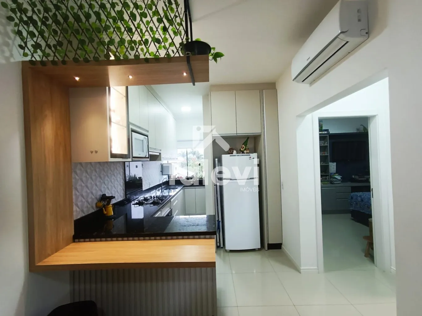 APARTAMENTO SEMI-MOBILIADO COM SUÍTE NO CENTRO DE POMERODE | PRONTO PARA MORAR — foto 4