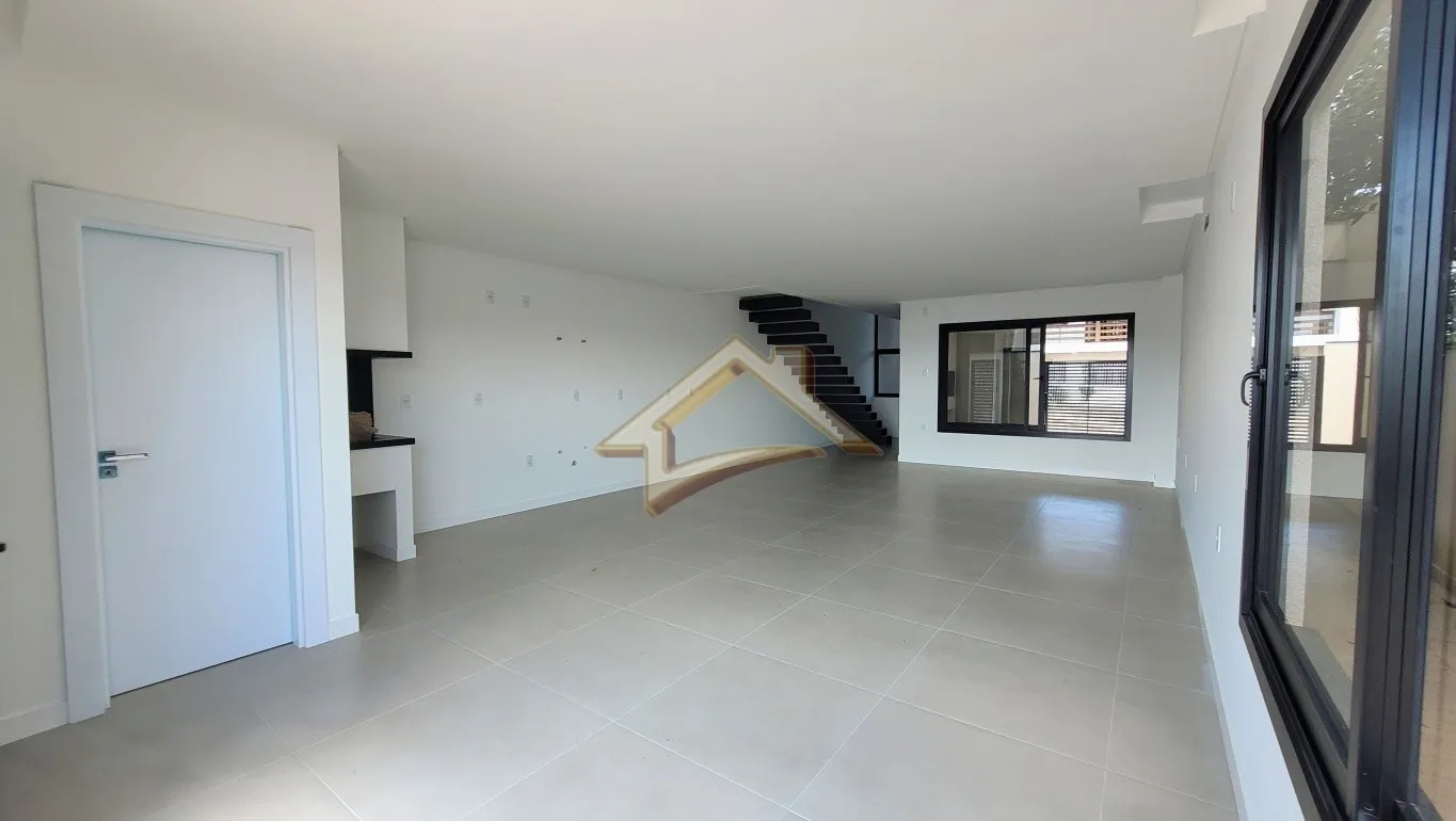 Belíssima residência alto padrão com 3 suítes, piscina e vista panorâmica no bairro da Velha. — foto 6