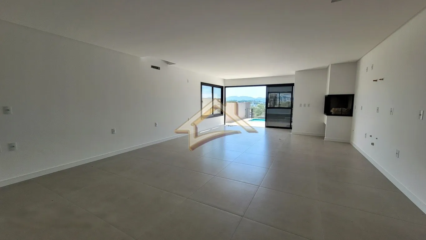 Belíssima residência alto padrão com 3 suítes, piscina e vista panorâmica no bairro da Velha. — foto 7