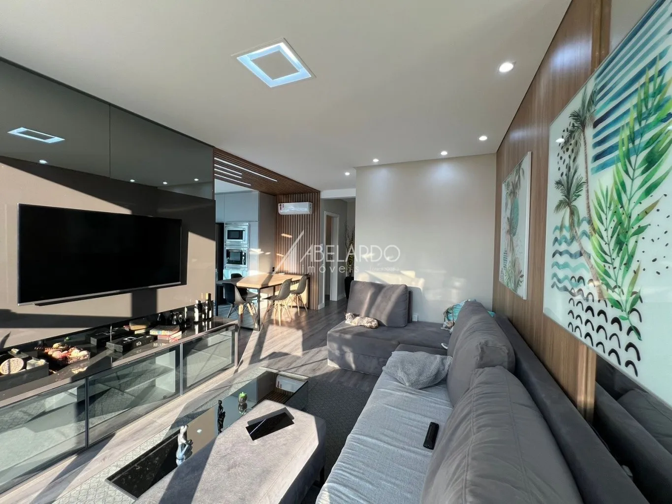 APARTAMENTO MOBILIADO COM TRÊS SUÍTES E DUAS VAGAS DE GARAGEM - MEIA PRAIA/ ITAPEMA — foto 3