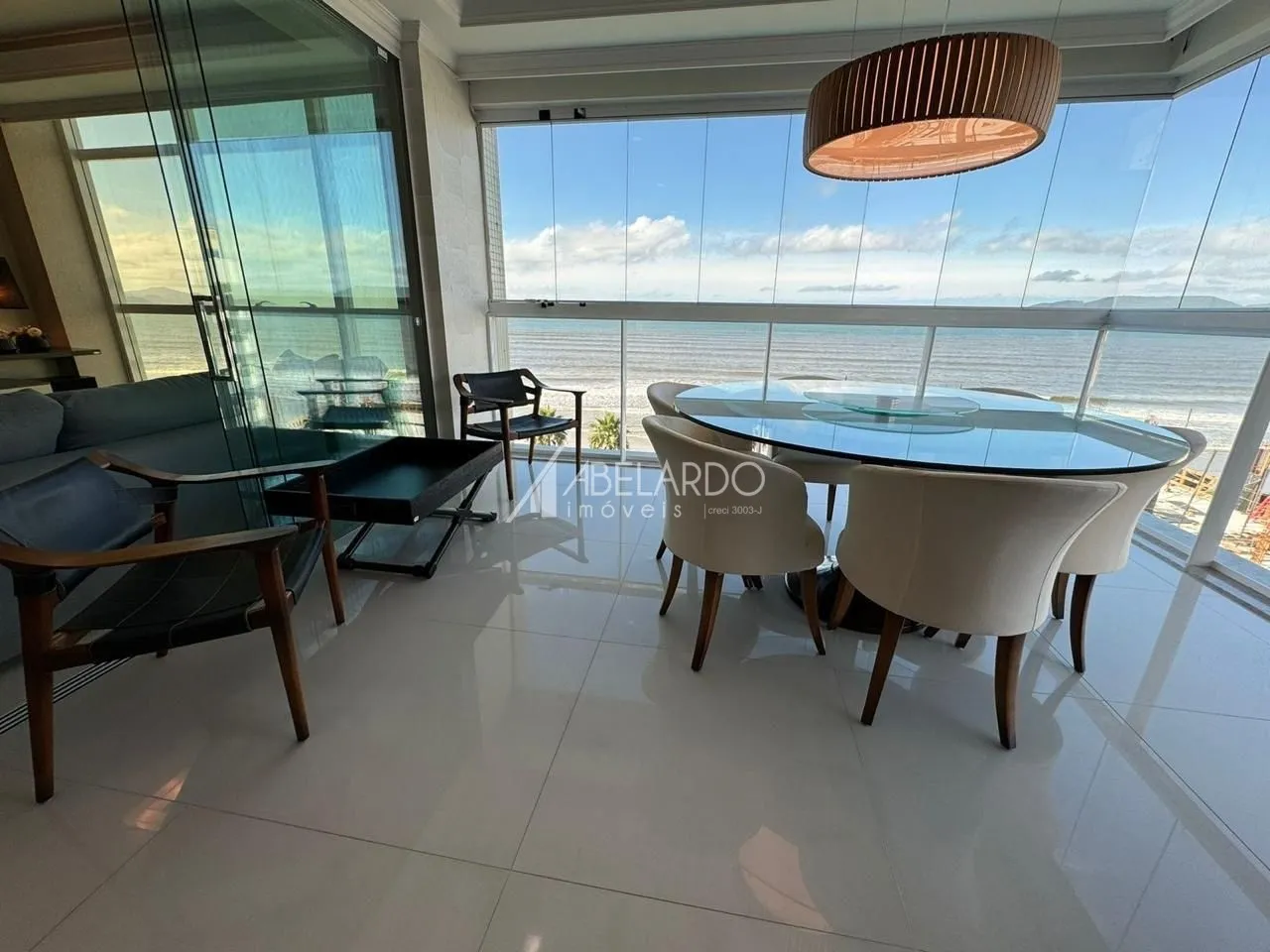 APARTAMENTO FRENTE MAR - 4 SUITES - 3 VAGAS DE GARAGEM - MEIA PRAIA/ ITAPEMA — foto 2