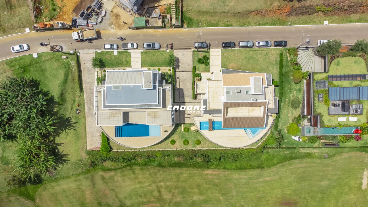 Luxo, Conforto e Exclusividade: Residência de 7 Suítes com Piscina no Condomínio Horizontal Iate Clube Itapema I Cadore Imóveis — foto 6