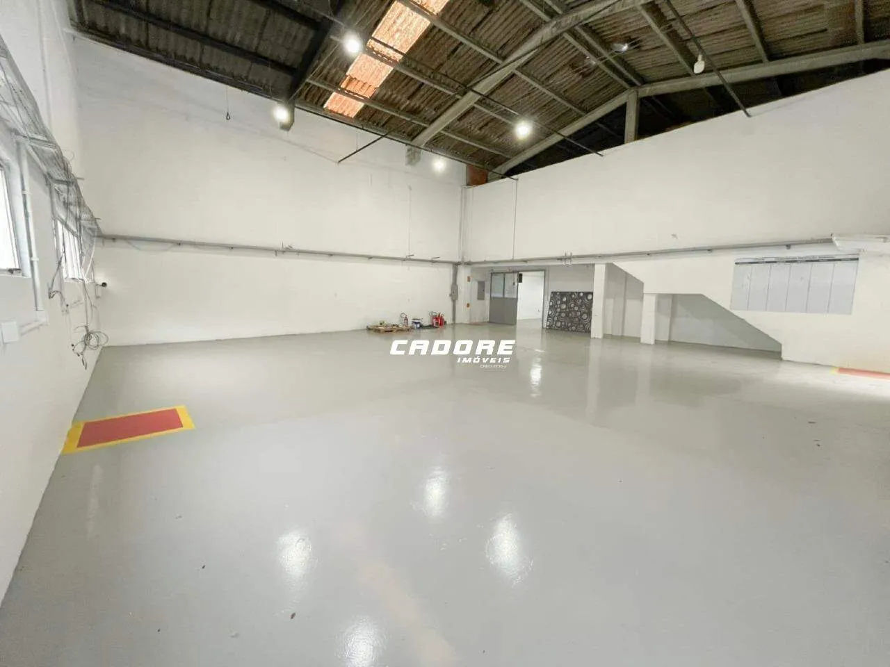 Galpão Comercial para Locação no Bairro Salto Weissbach I Cadore Imóveis — foto 3