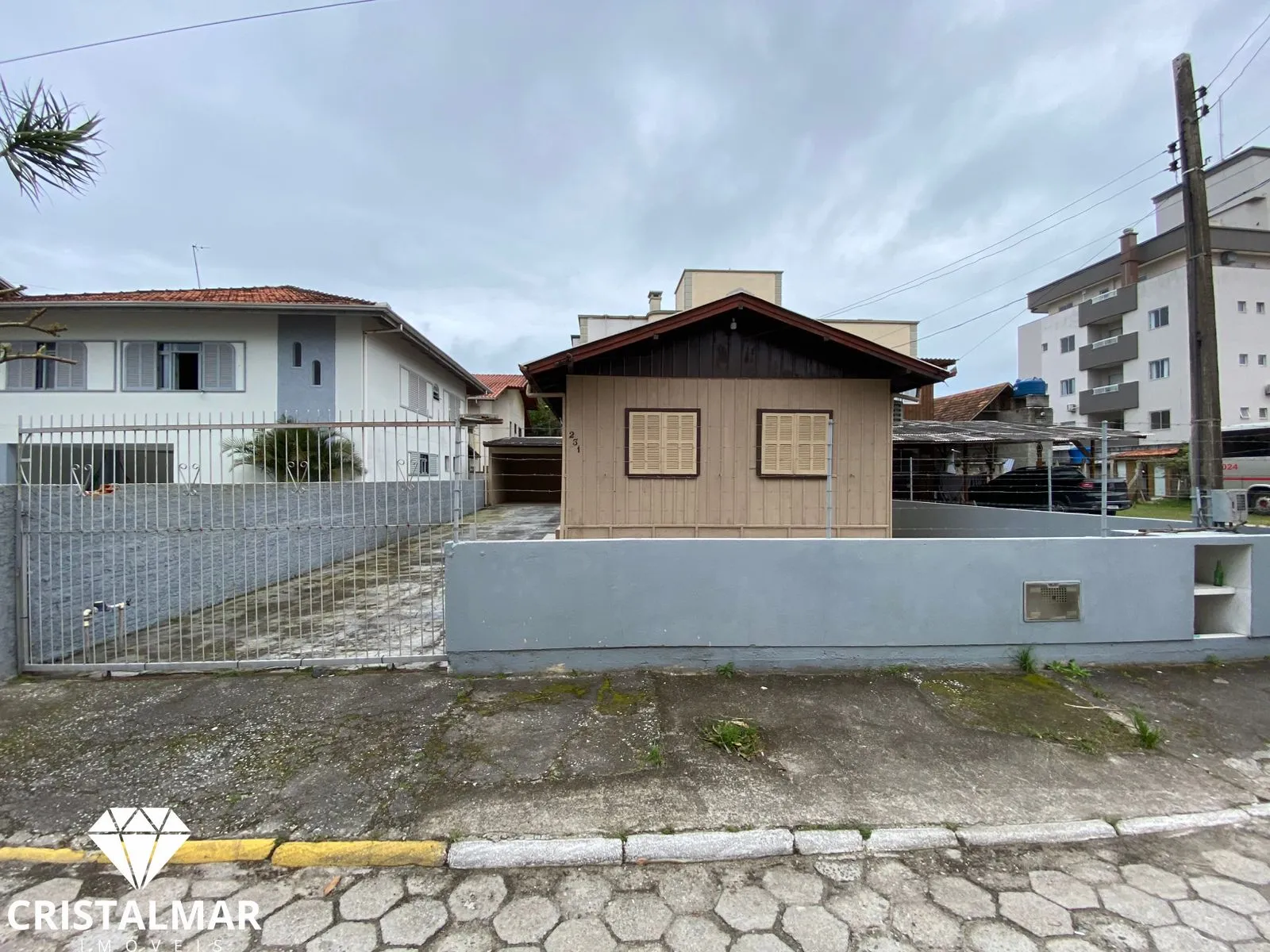 Excelente terreno à venda - 200 metros do mar em Bombas - foto 1