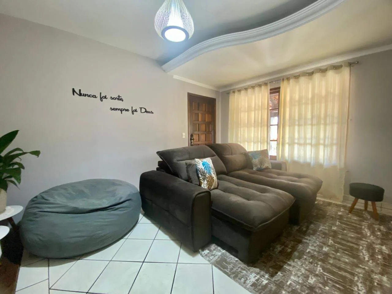 Casa · à venda · 5 quartos · 232m² · Velha Central, Blumenau