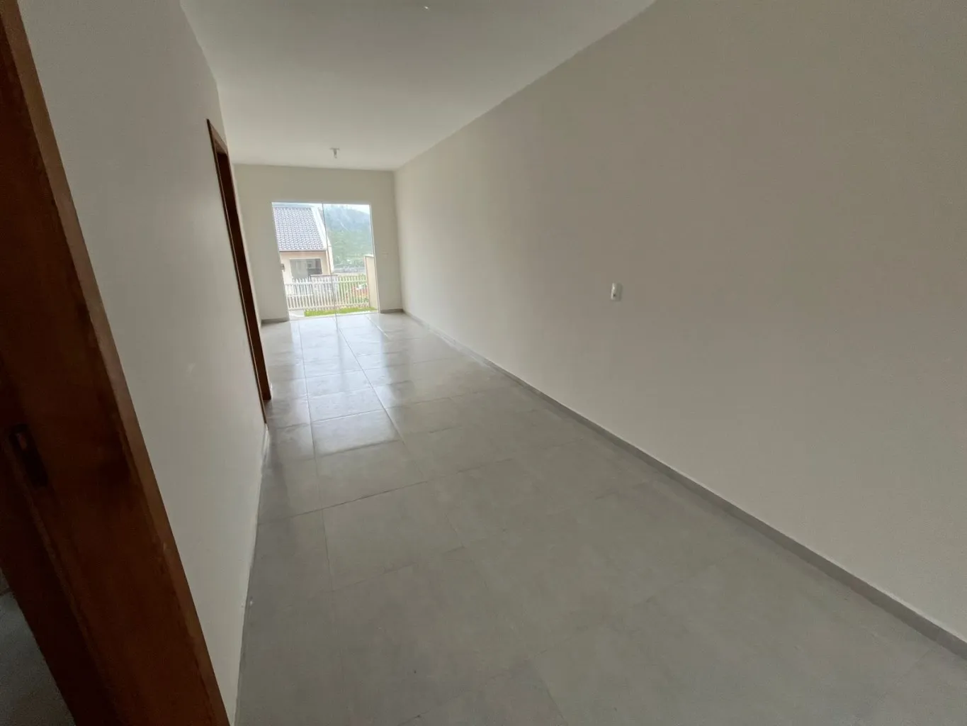 Casa 01 - Rua Juarez Antônio Lauer Parque Arapongas — foto 6