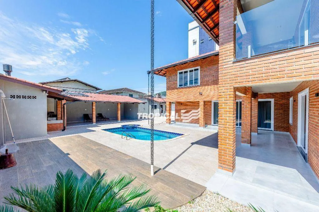 Casa com 5 dormitórios, 420 m - venda por R$ 1.950.000,00 ou aluguel por R$ 12.077,92/mês - Garcia - Blumenau/SC — foto 2