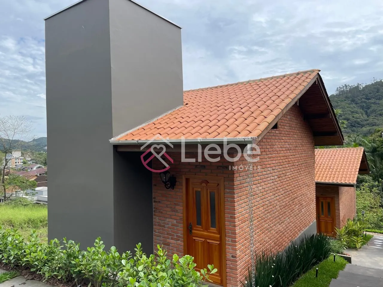 Lindos CHALÉS novos no centro da cidade de Pomerode. — foto 2