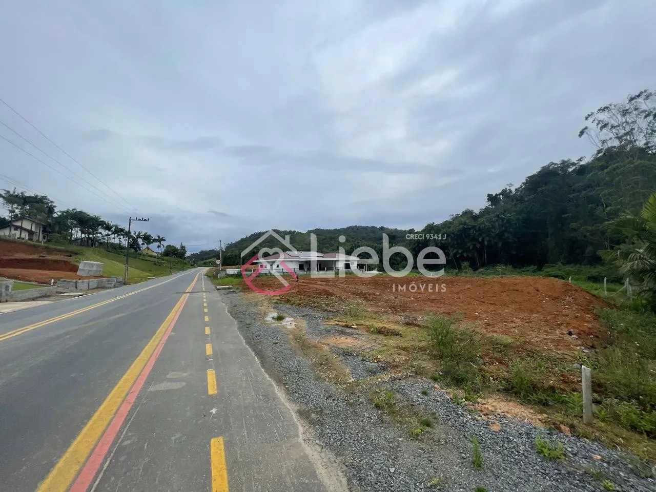 Oportunidade de terreno no Bairro Vale do Selke Pequeno na cidade de Pomerode com 653,75m, fazendo frente em 21,15 metros. — foto 4