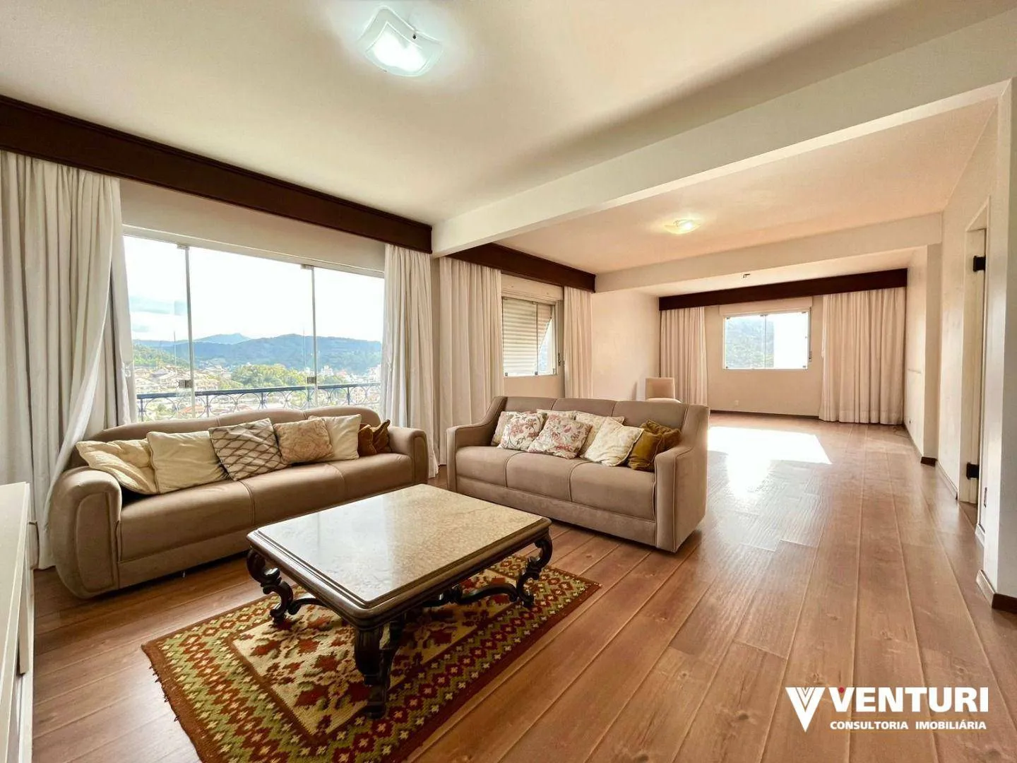 Apartamento com 2 dormitórios sendo 1 suíte à venda, 156 m por R$ 550.000 - Garcia - Blumenau/SC - foto 1