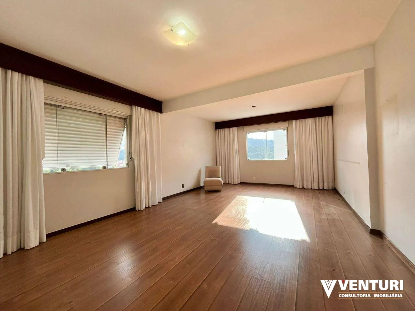 Apartamento com 2 dormitórios sendo 1 suíte à venda, 156 m por R$ 550.000 - Garcia - Blumenau/SC — foto 4