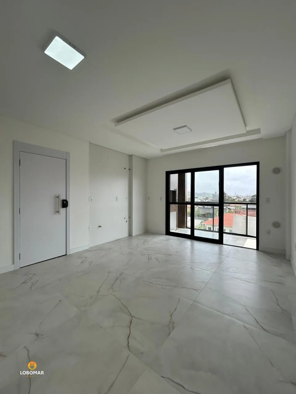 Apartamento com duas suítes à apenas 350m do mar, em Bal. Piçarras SC - foto 1